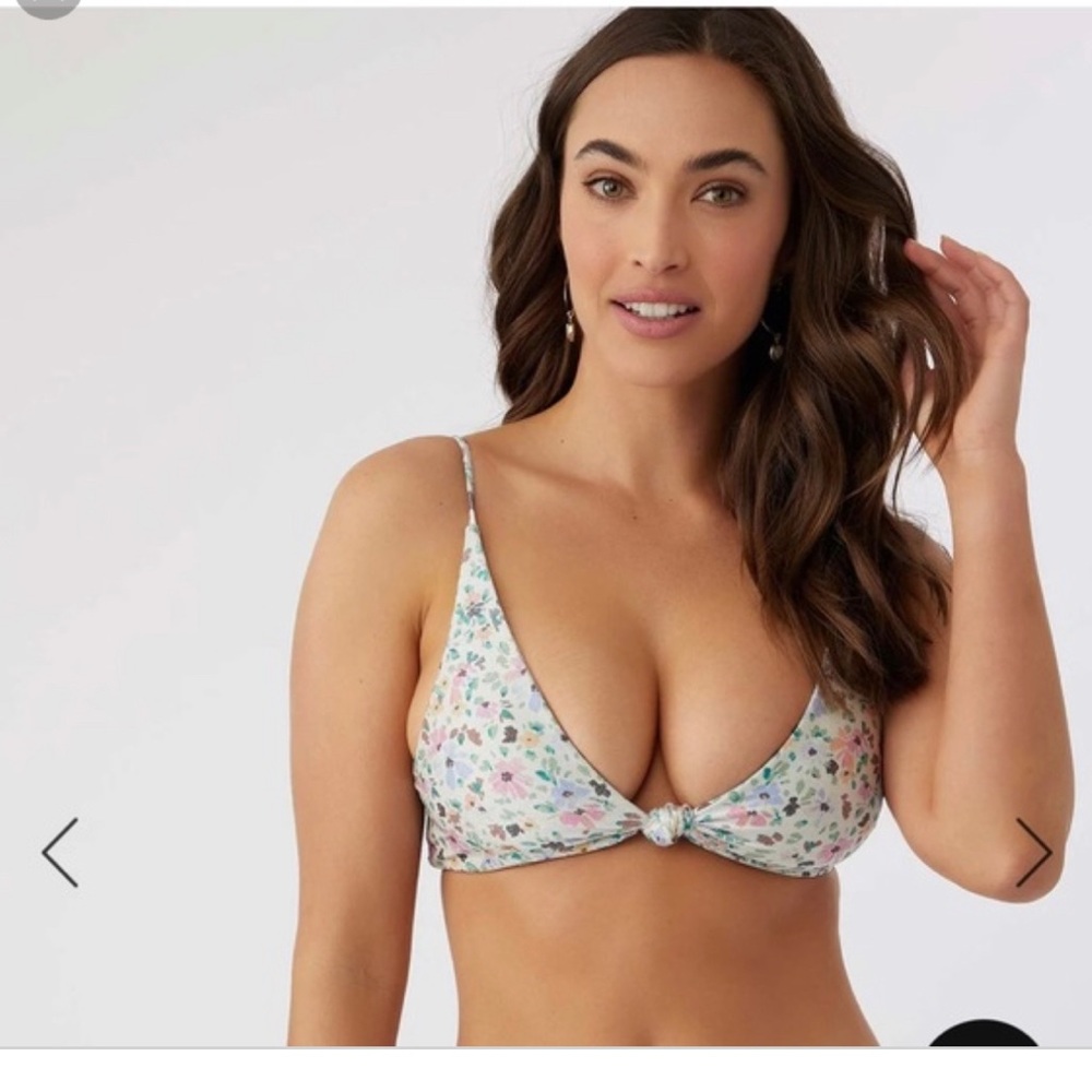 O’Neill Maggie Ditsy Floral Floral Knot Front Bralette - White/Pastel